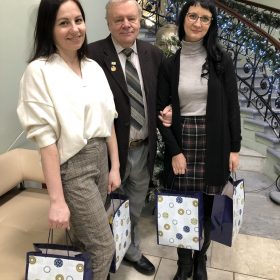 Подарки и продуктовые наборы для ветеранов СПб от клиники Зрение офтальмология (3)
