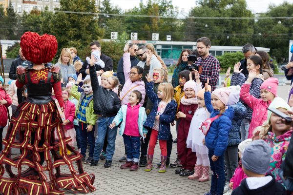 Открылся центр детской офтальмоологии в Санкт-Петербурге лечение глаз у детей любого возраста безболезненно