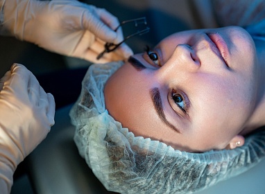 Ламинирование ресниц при лазерной коррекции зрения